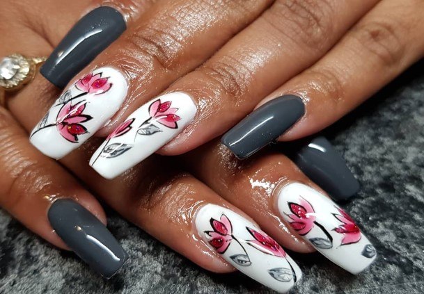 Exceptional Womens Dark Grey Nail Ideas