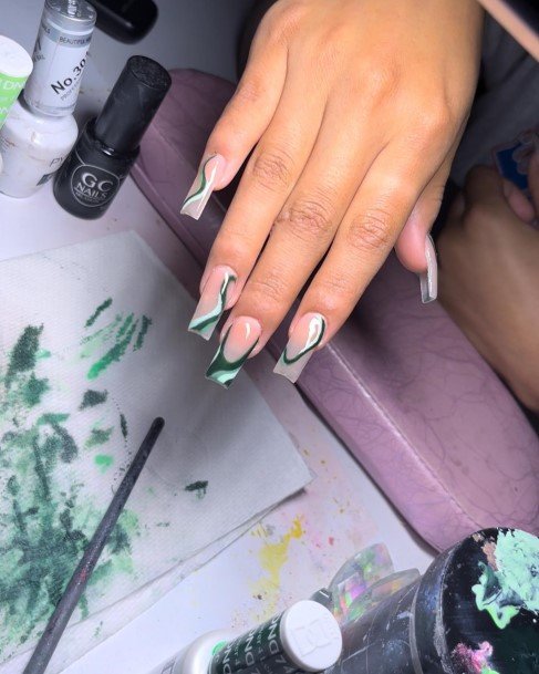 Exceptional Womens Emerald Green Nail Ideas