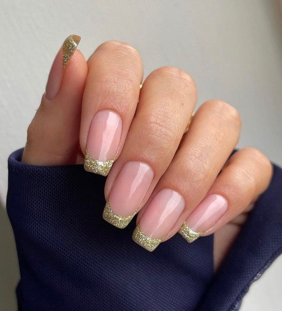 Exceptional Womens Glitter French Tip Nail Ideas