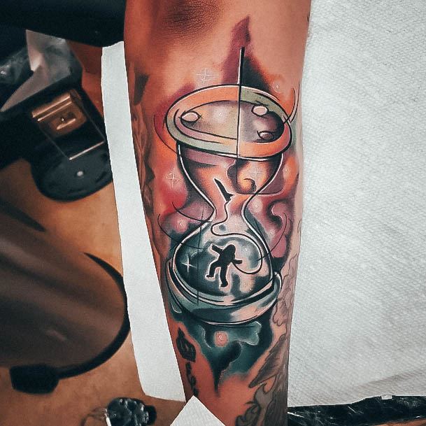Exceptional Womens Hourglass Tattoo Ideas