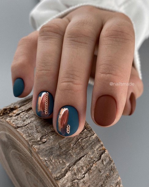 Exceptional Womens Matte Fall Nail Ideas