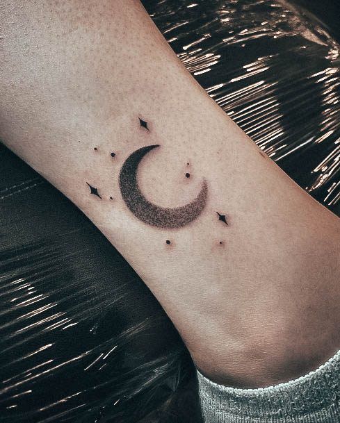 Exceptional Womens Moon And Stars Tattoo Ideas