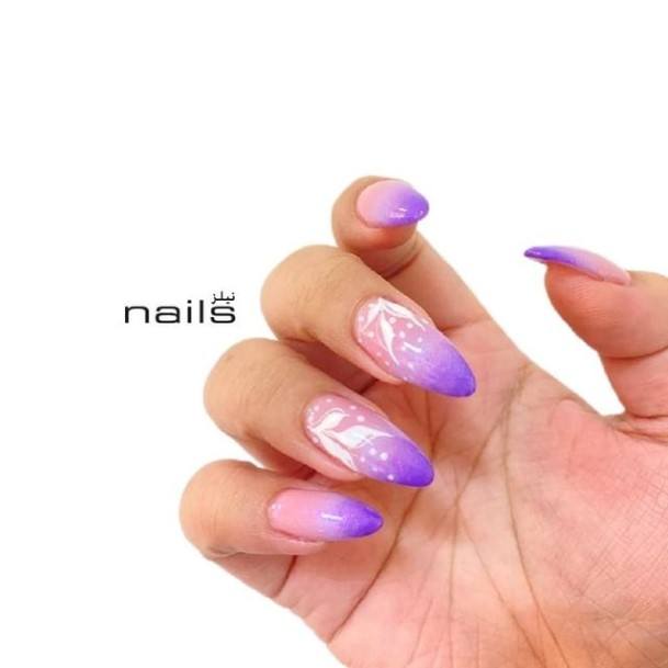 Exceptional Womens Purple Ombre Nail Ideas