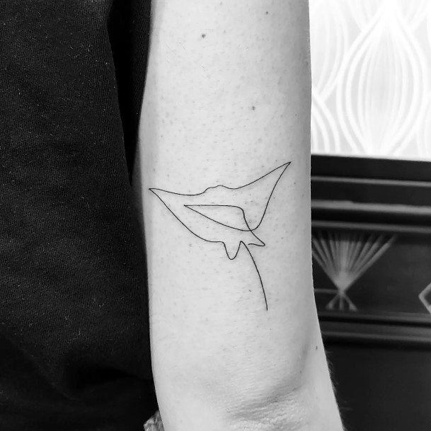 Exceptional Womens Stingray Tattoo Ideas