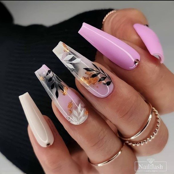 Exceptional Womens Stylish Nail Ideas