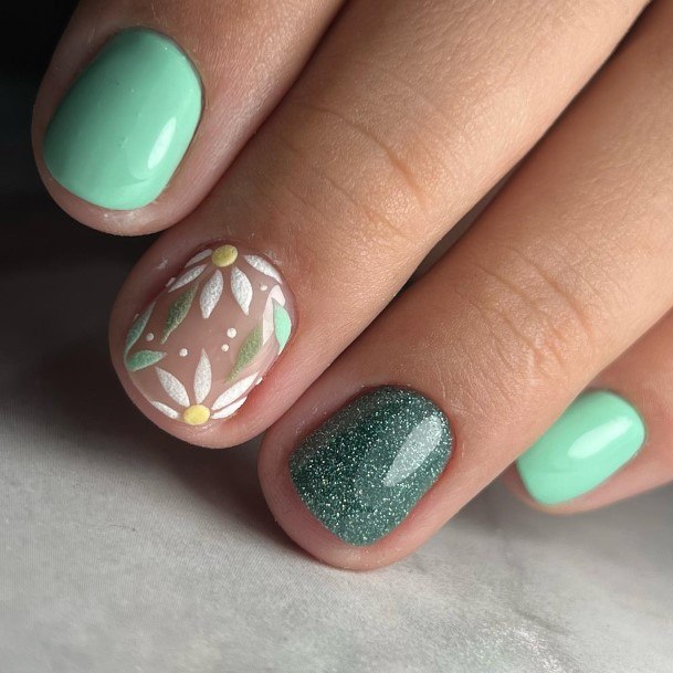 Exceptional Womens Velvet Nail Ideas