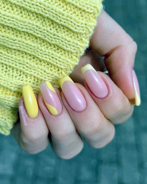 Exceptional Womens Yellow Summer Nail Ideas