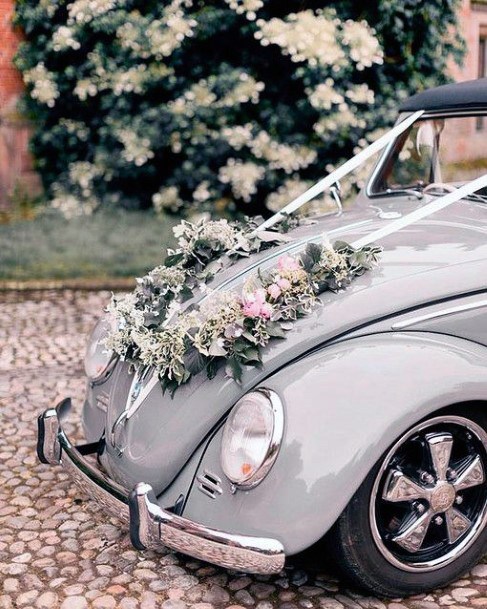 Exclusive Decoration Wedding Car