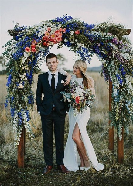 Expensive Luxury Wedding Arch Ideas