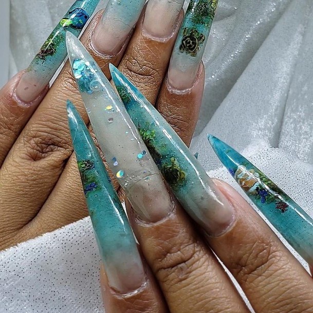 Exquisite Aquarium Nails On Girl