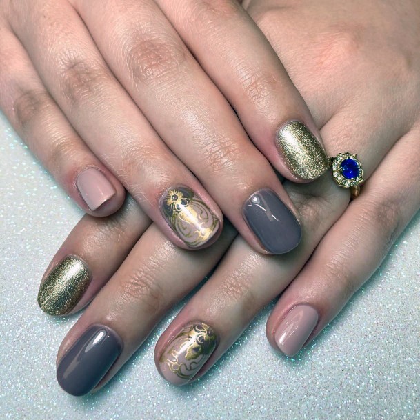 Exquisite Art Nouveau Nails On Girl