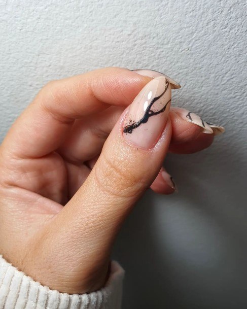 Exquisite Black And White Marble Nails On Girl