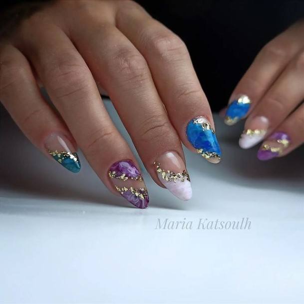 Exquisite Blue And Gold Nails On Girl