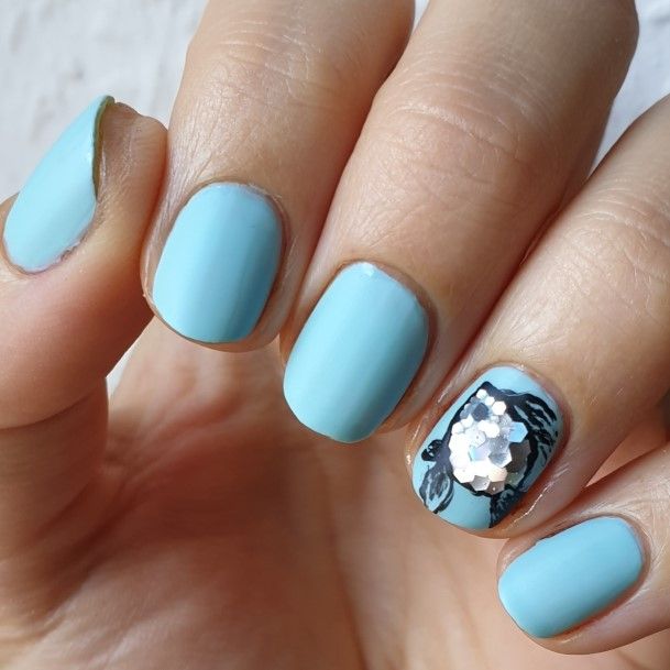 Exquisite Fish Nails On Girl