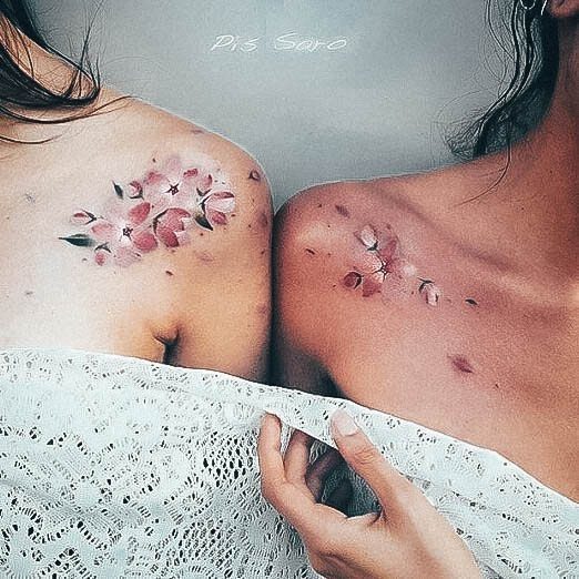 Exquisite Floral Tattoos On Girl