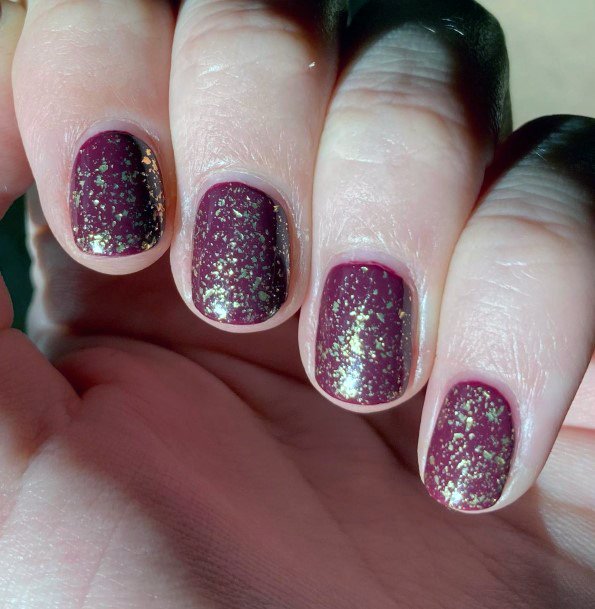 Exquisite Maroon Glitter Nails On Girl