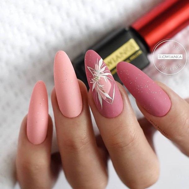 Exquisite Matte Nails On Girl