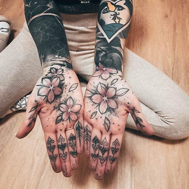 Exquisite Palm Tattoos On Girl