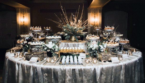 Exquisite Shiny Gold Hunter Green Masive Desert Bar Wedding Table Ideas