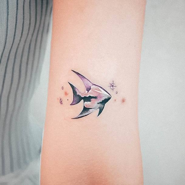 Exquisite Small Meaningful Tattoos On Girl