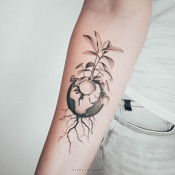 Exquisite Tree Of Life Tattoos On Girl