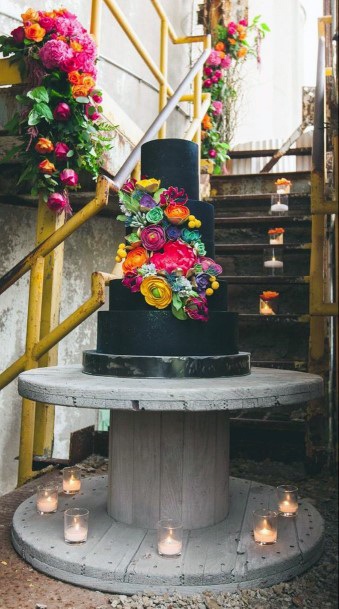 Eye Catching Cake Mexican Wedding Decorations