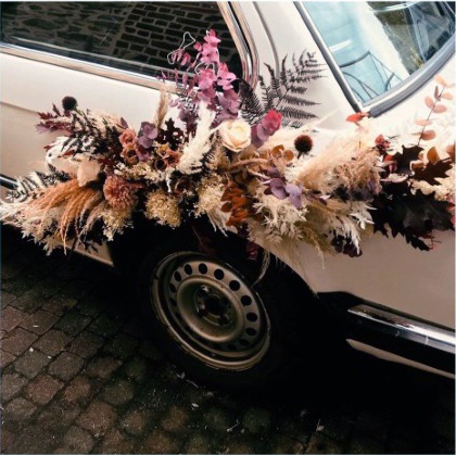 Fab Flowers On Wedding Car Decorations