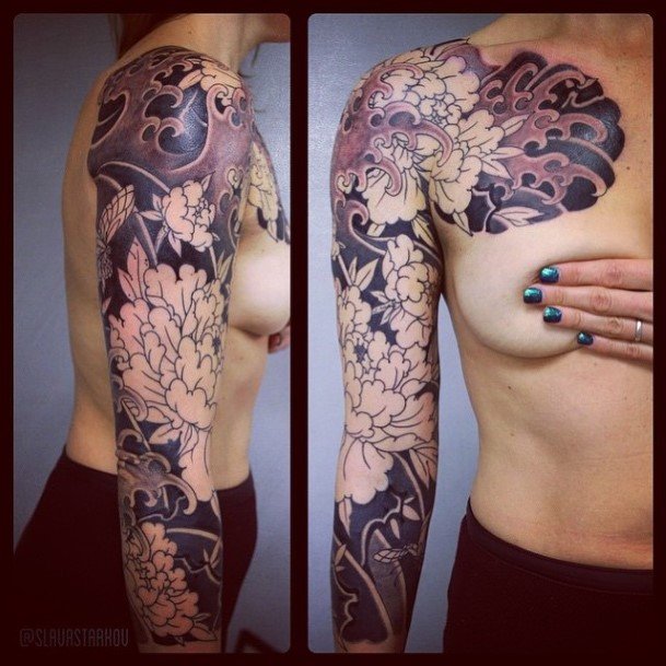 Fabulous Black Tattoo On Sleeves Women