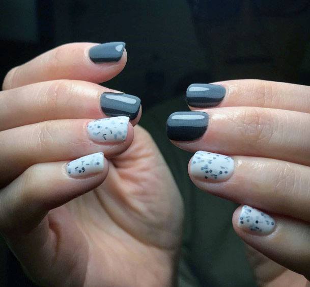 Fancy Black Grey And White Polka Dot Gel Nail Ideas For Ladies