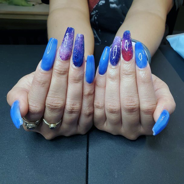 Fancy Longglossy Blue And Purple Nail Ideas For Young Women