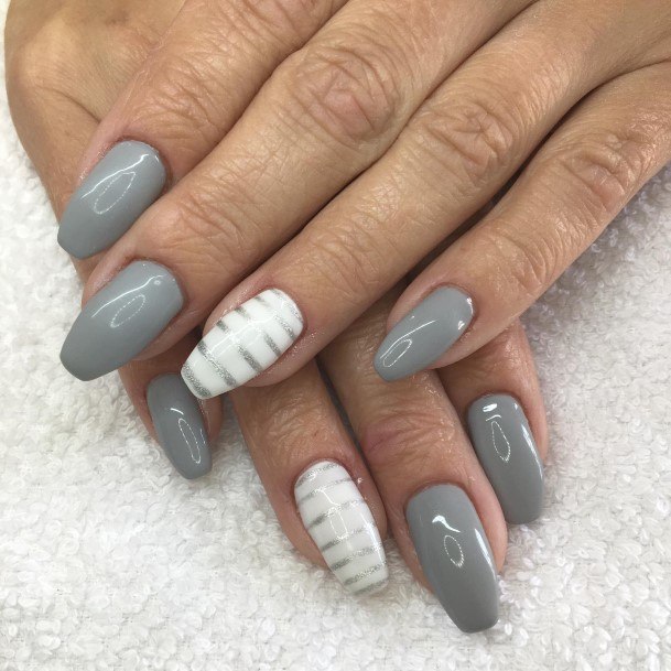 Fantastic Grey And White Nail For Women