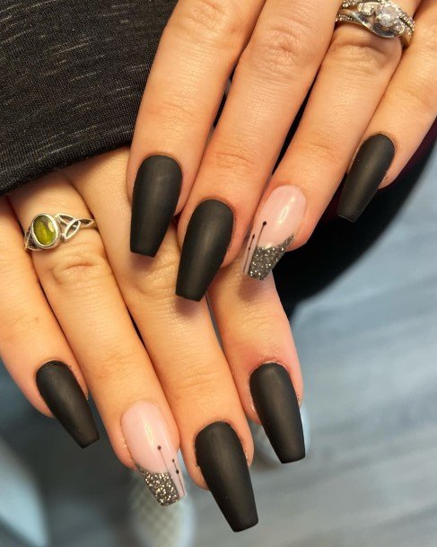 Fantastic Matte Black And Gold Nail For Women