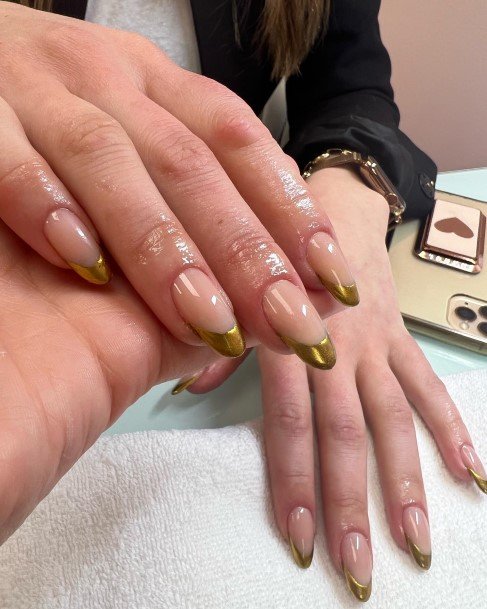 Fantastic Metallic Gold Nail For Women