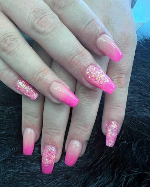 Fantastic Pink Ombre With Glitter Nail For Women