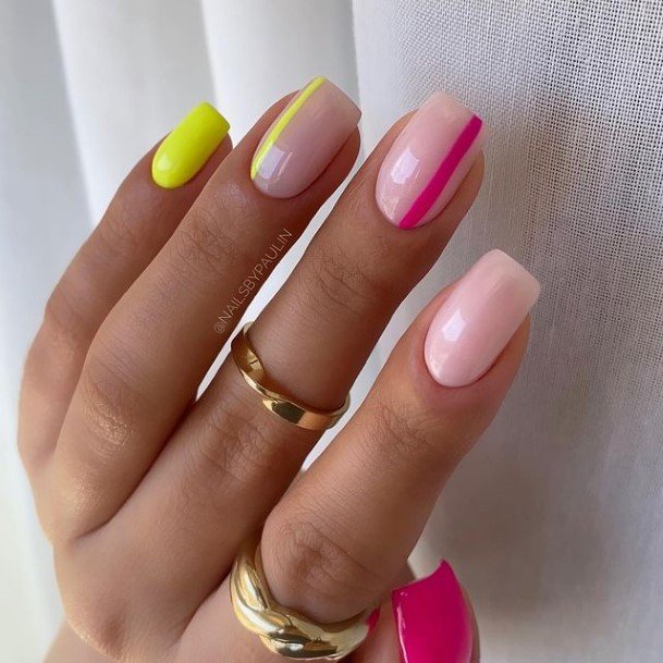 Fantastic Short Yellow Nail For Women