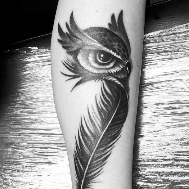 Feathered Owl Tattoo Womens Legs