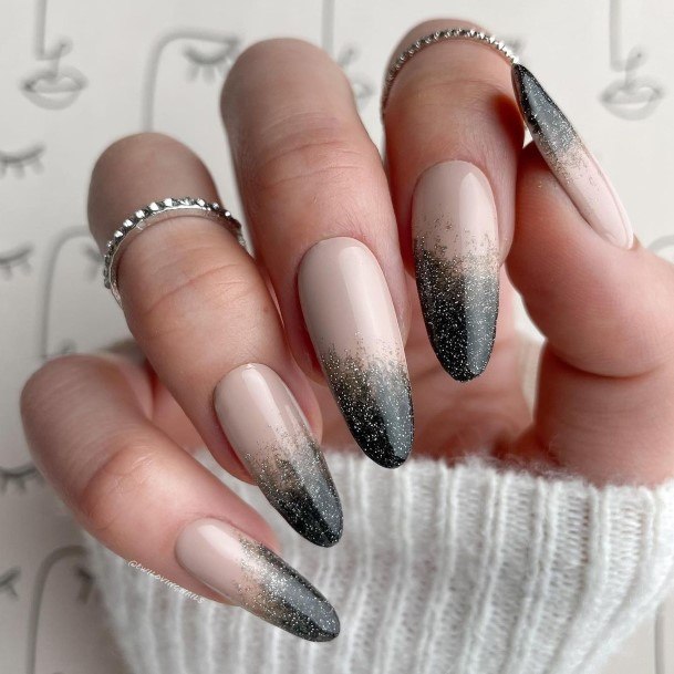 Female Black Ombre Nails