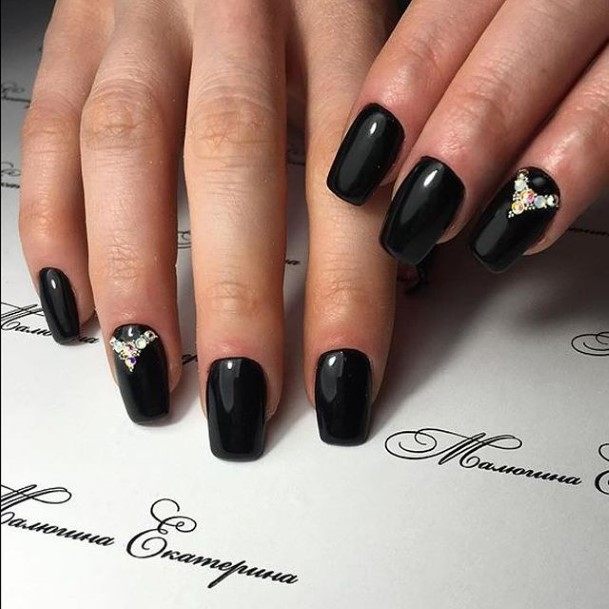 Female Black Prom Nails