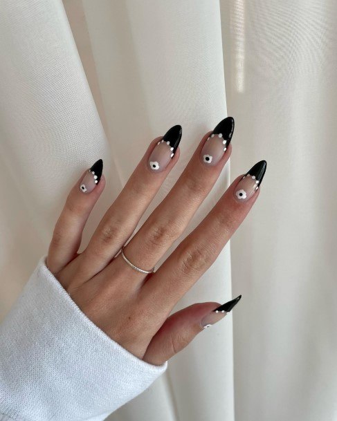 Female Cool Black And White Nail Ideas