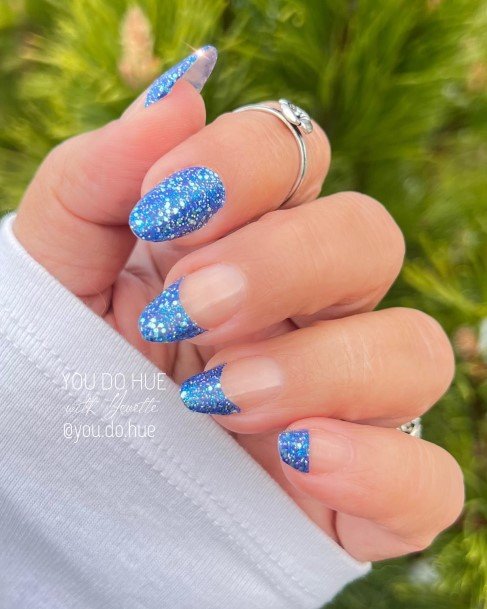 Female Cool Blue Glitter Nail Ideas