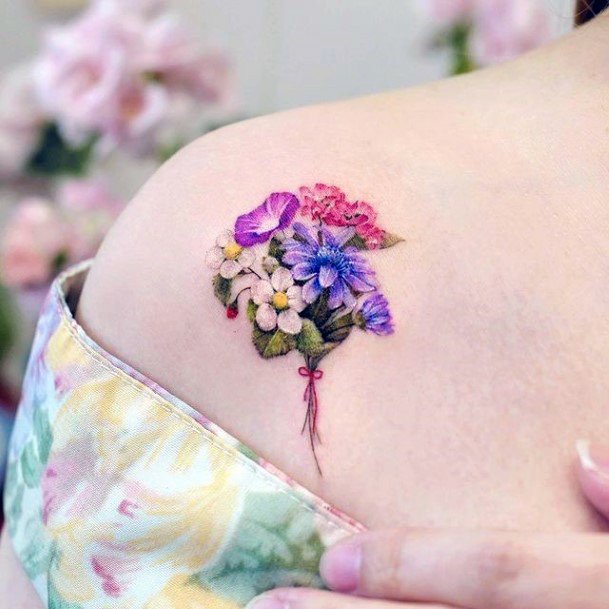 Female Cool Bouquet Tattoo Ideas