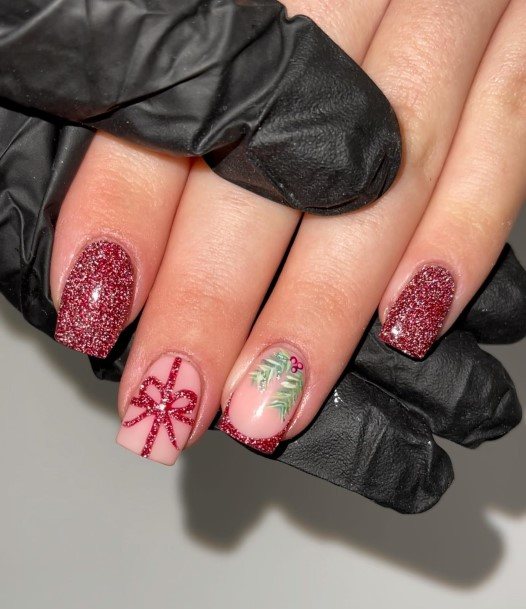 Female Cool Christmas Gel Nail Design