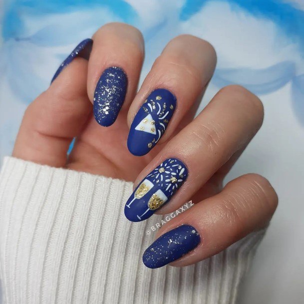 Female Cool Dark Blue Matte Nail Ideas