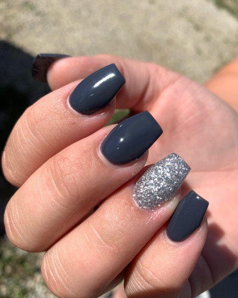 Female Cool Dark Grey Nail Ideas