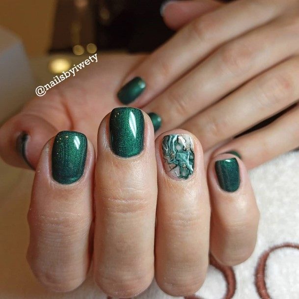 Female Cool Emerald Green Nail Design