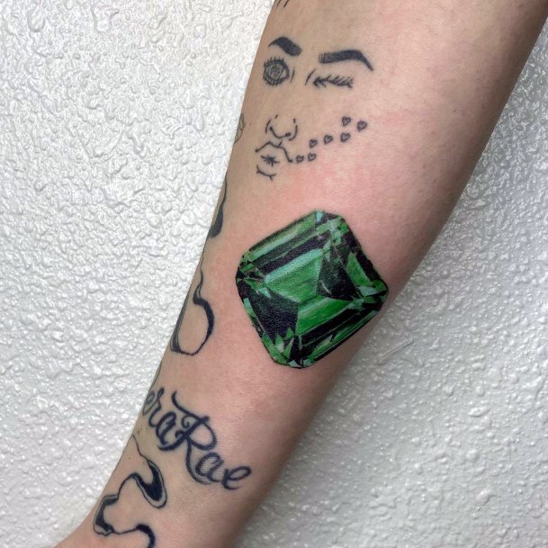 Female Cool Emerald Tattoo Ideas