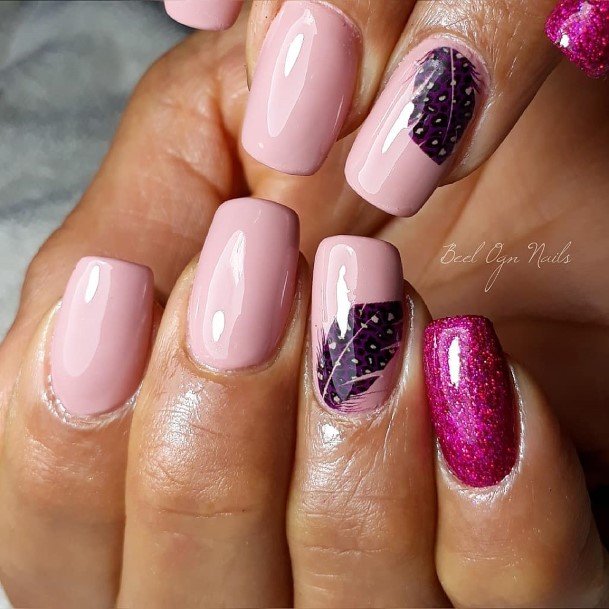 Female Cool Feather Nail Ideas