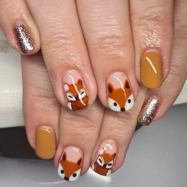 Female Cool Fox Nail Design