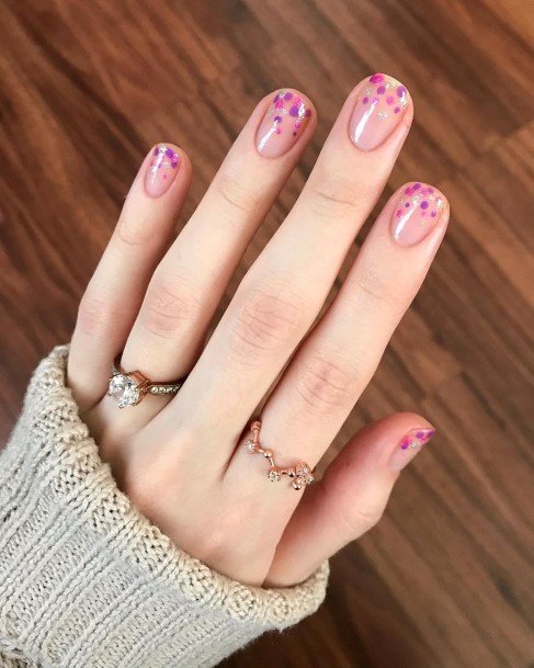 Female Cool Glitter Nail Ideas