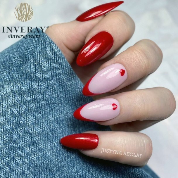 Female Cool Holiday Nail Ideas